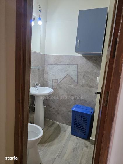 Apartament cu 3 camere decomandat în Rahova