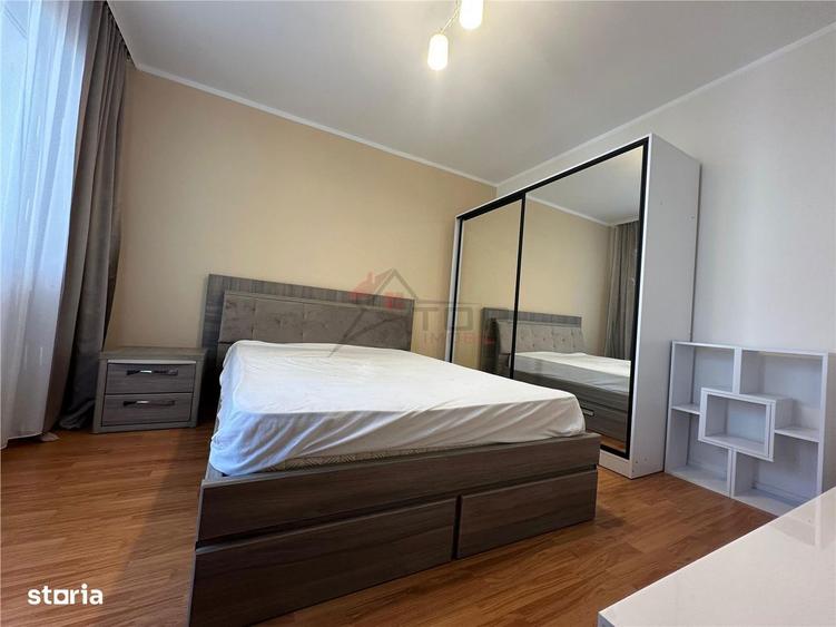 Apartament cu 2 camere semidecomandat în Podu Roș