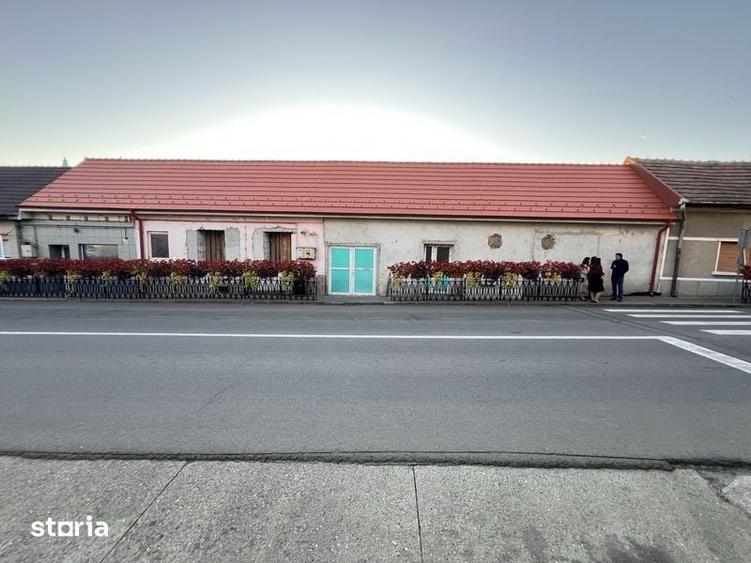 Casă cu 4 camere cu Teren 140 Mp în Central