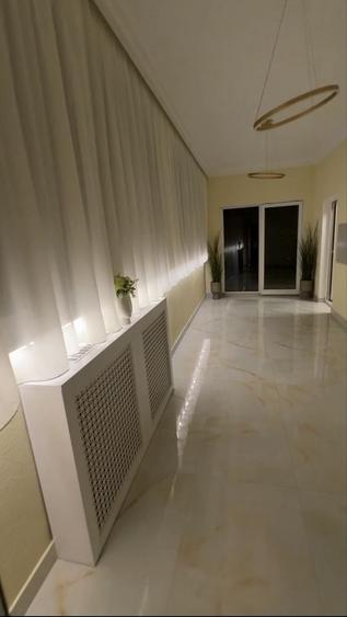 Apartament cu 4 camere decomandat în Central
