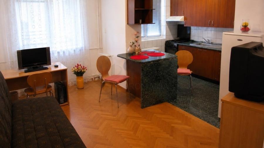 Apartament cu 2 camere decomandat în Colentina