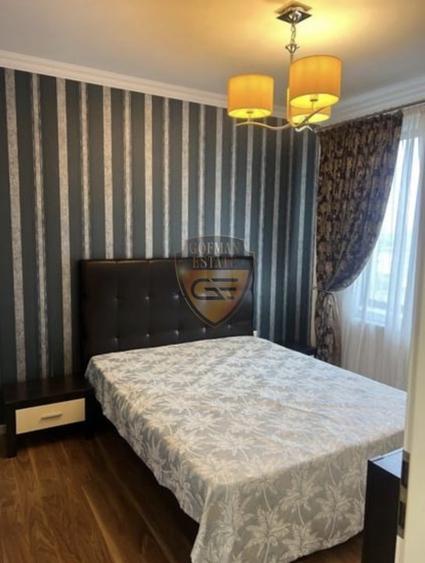 Apartament cu 3 camere decomandat, mobilat în Central