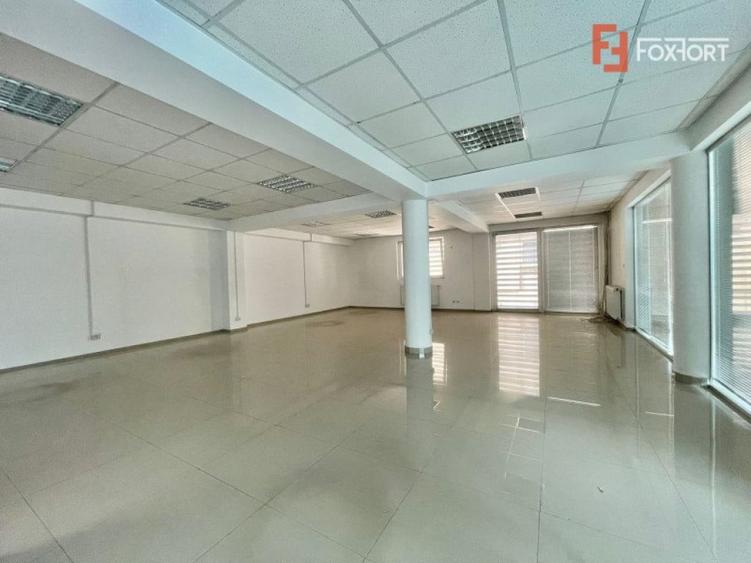 Spațiu comercial, de 585 mp, în Simion Bărnuțiu