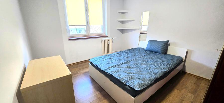Apartament cu 3 camere decomandat în Crângași