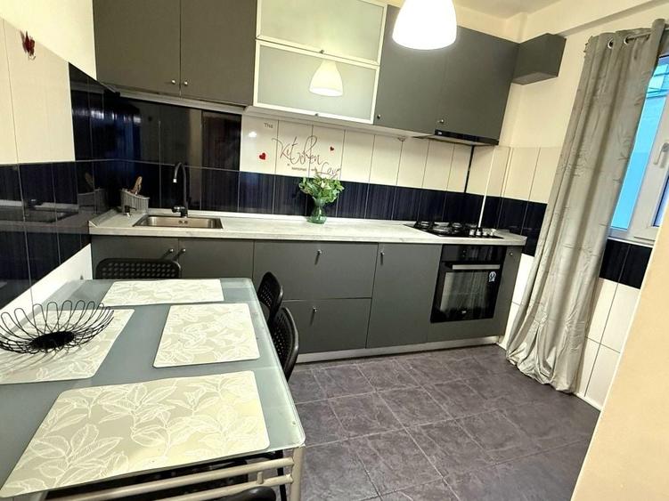Apartament cu 3 camere decomandat în Brâncoveanu