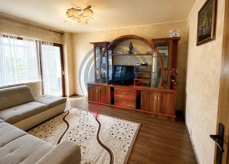 Apartament 3 camere decomandate, zona Lapus - 2