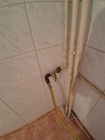 Apartament cu 3 camere decomandat în Olteniței