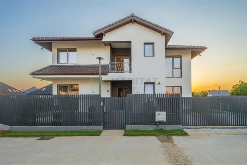 Casă individuală cu 4 camere cu Canalizare în Tunari