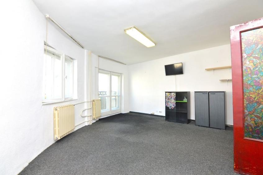 Apartament cu 3 camere decomandat, mobilat în Unirii