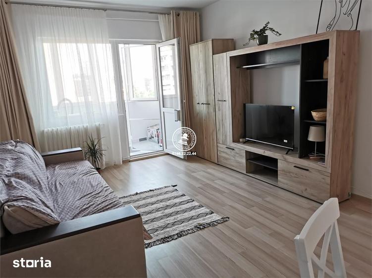 Apartament cu 2 camere decomandat în Podu Roș