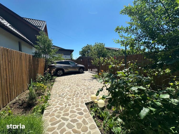 Casă cu 5 camere cu Teren 350 Mp în Balotești