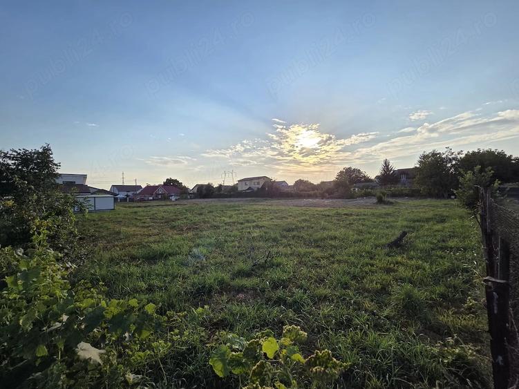Teren de 487 mp, în Poiana