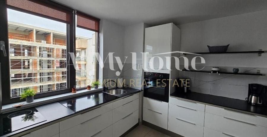Apartament cu 5 camere decomandat, mobilat în Herăstrău