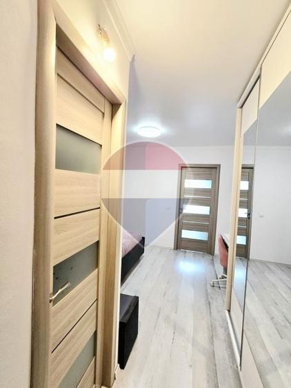 Garsonieră decomandată, mobilată în Central
