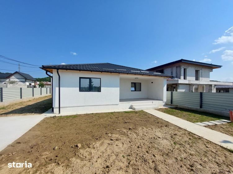 Casă cu 4 camere cu Teren 440 Mp în Central
