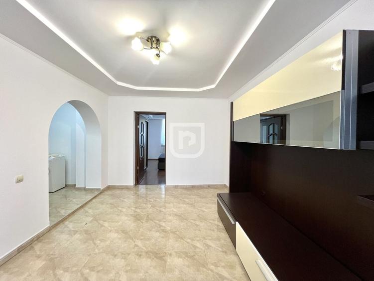 Apartament cu 2 camere semidecomandat, mobilat în Central