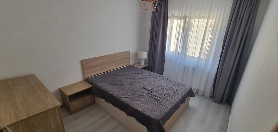Apartament cu 2 camere decomandat în Florilor