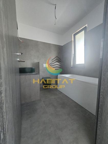 Duplex cu 3 camere cu Canalizare în Central