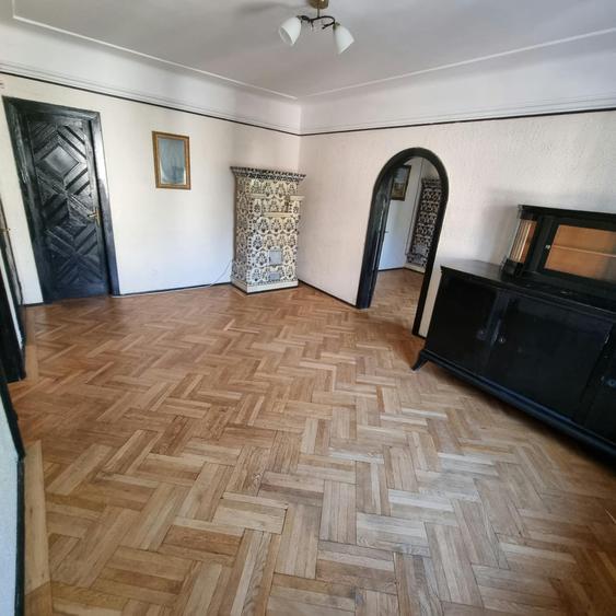 Apartament cu 3 camere în Cotroceni