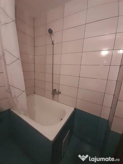 Garsonieră decomandată în Salca