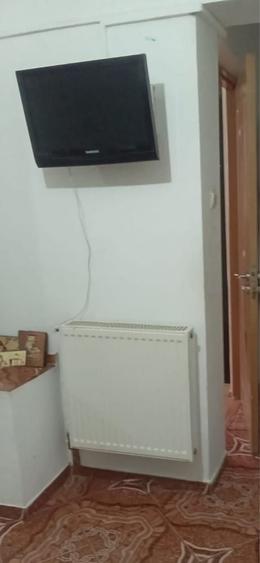 Apartament cu 3 camere semidecomandat în Mărgeanului