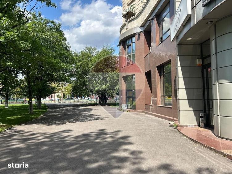Spațiu comercial, de 362 mp, în Libertății