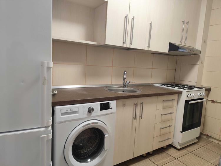 Apartament cu 2 camere semidecomandat în Confecții