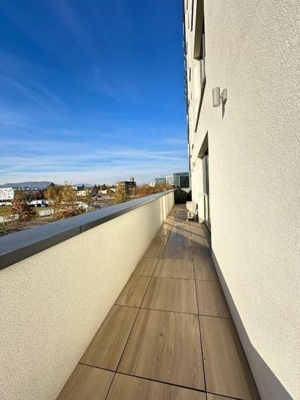 Apartament cu 2 camere decomandat, mobilat în Tractorul