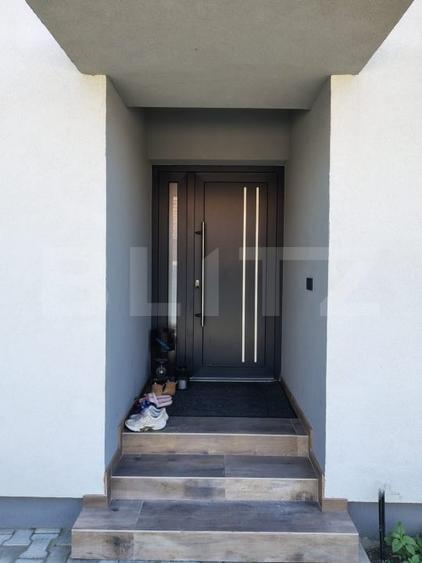 Duplex cu 5 camere cu Teren 270 Mp în Apahida