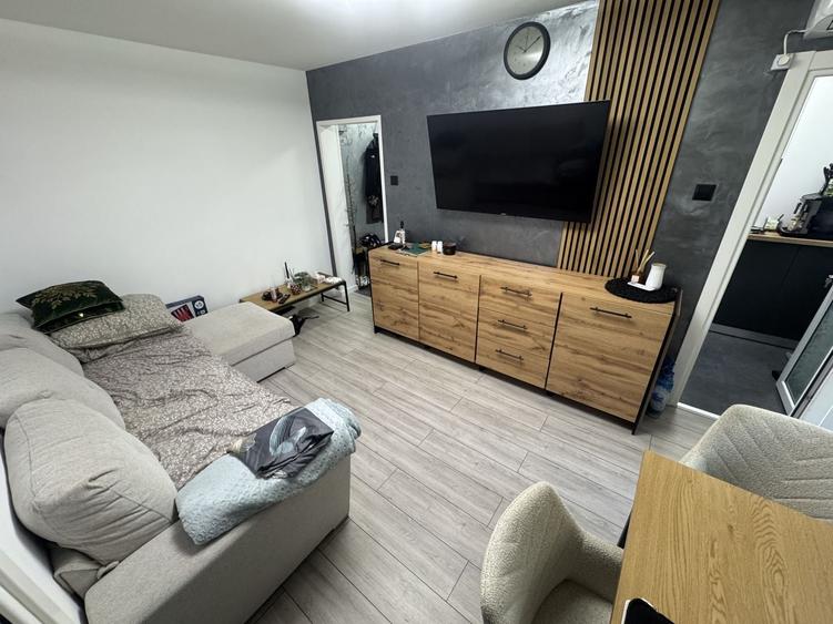 Apartament 2 camere zona Salvare - Scoala 8 - 2
