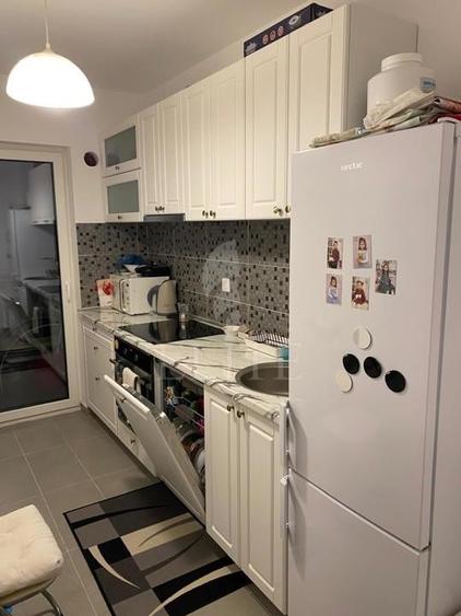 Apartament cu 2 camere decomandat, mobilat în Bună Ziua
