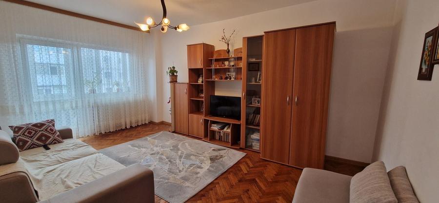 Apartament cu 2 camere decomandat în Ultracentral
