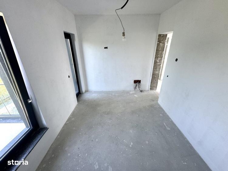 Casă cu 4 camere în Hlincea