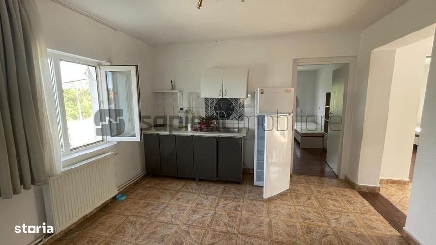 Casa spatioasa + Casa de oaspeti. Ideala pentru 2 familii! - 1