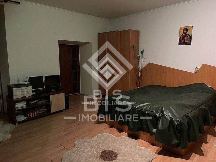 Casă individuală cu 4 camere cu Canalizare în Ultracentral