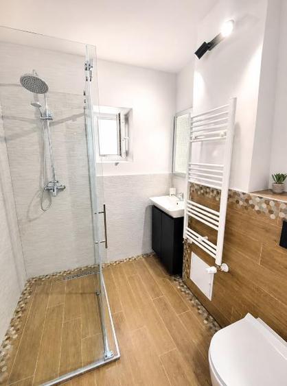 Apartament cu 2 camere decomandat în Calea București