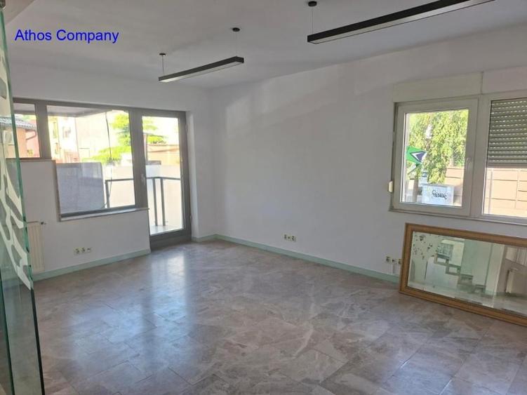 Casă cu 5 camere cu Teren 200 Mp în 1 Mai