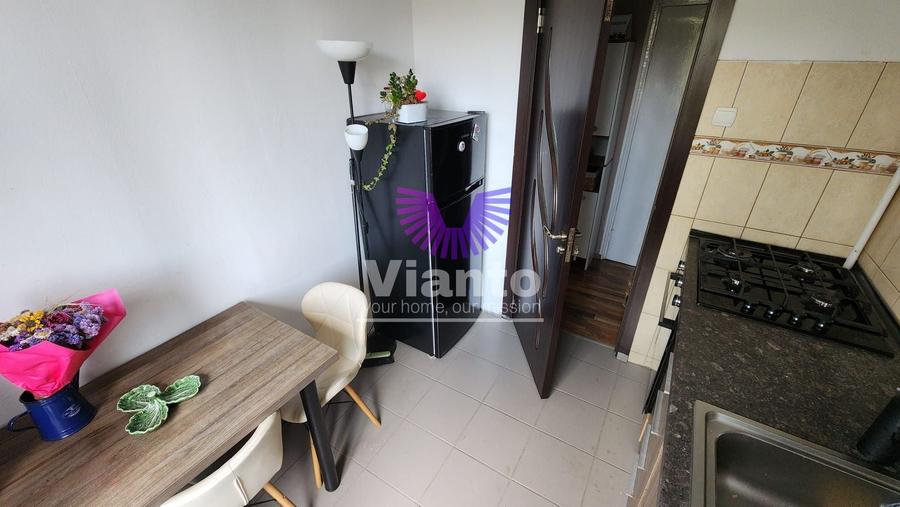 Apartament cu 2 camere semidecomandat, mobilat în Cedonia