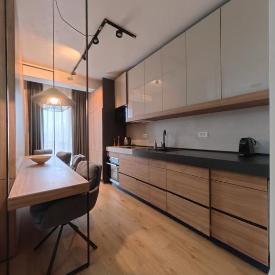 Apartament cu 2 camere decomandat, mobilat în Blumăna