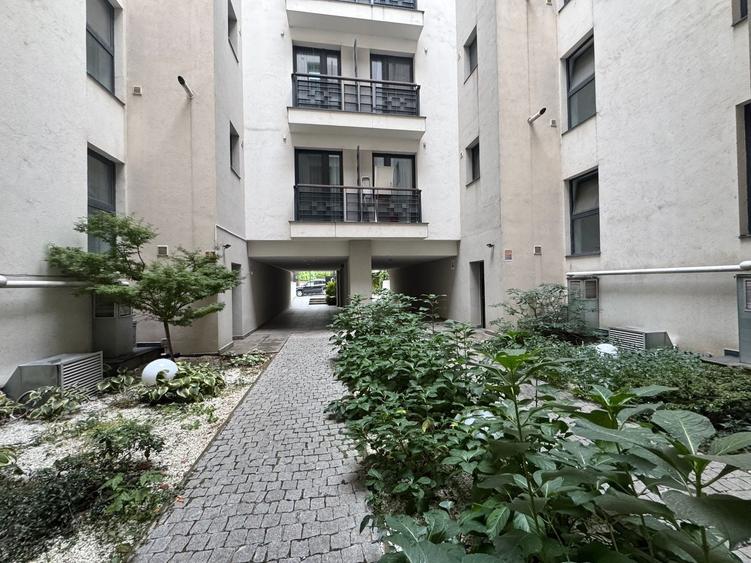 Apartament cu 2 camere decomandat, mobilat în Herăstrău