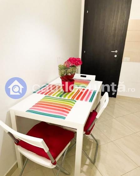 Apartament cu 2 camere decomandat, mobilat în Titan