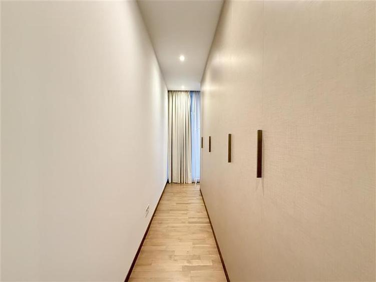 Apartament cu 4 camere decomandat, mobilat în Primăverii