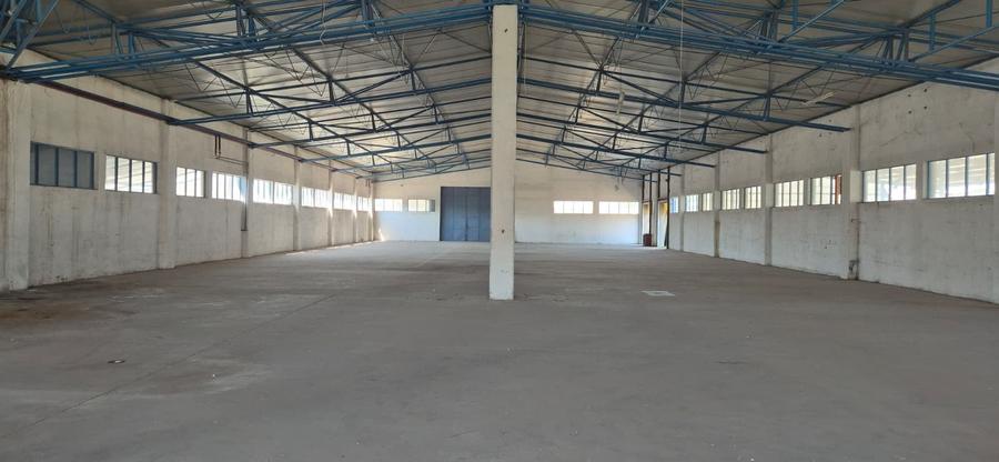 Spațiu industrial, de 2,411 mp, în Potlogi