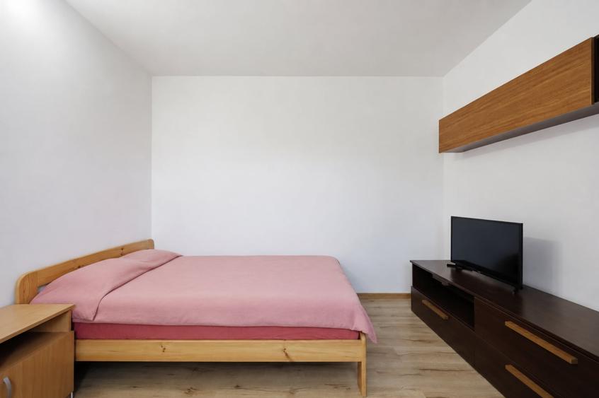Apartament cu 2 camere decomandat, mobilat în Iancului