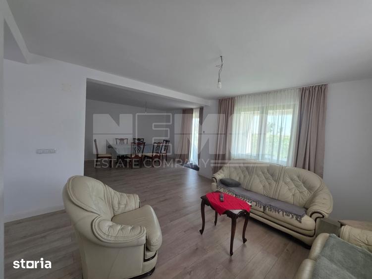 Casă cu 5 camere cu Teren 2903 Mp în Copălău