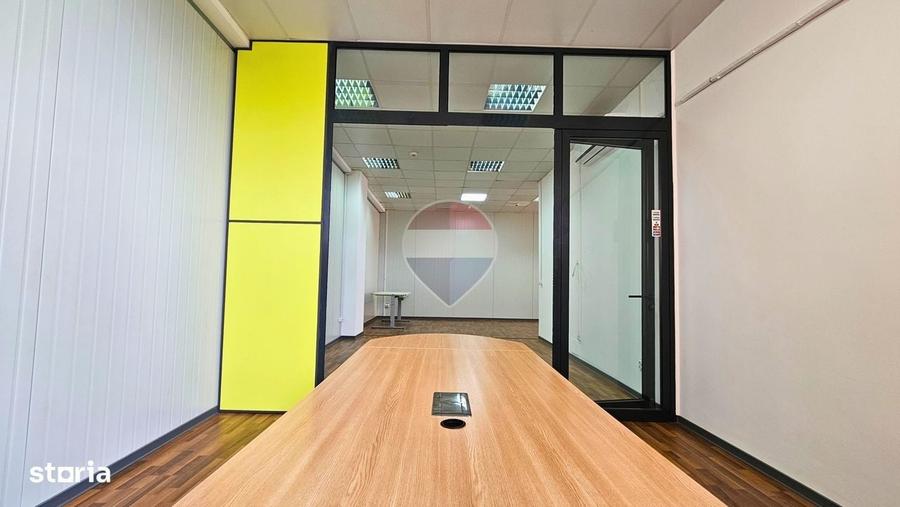 Spațiu comercial, de 123 mp, în Central