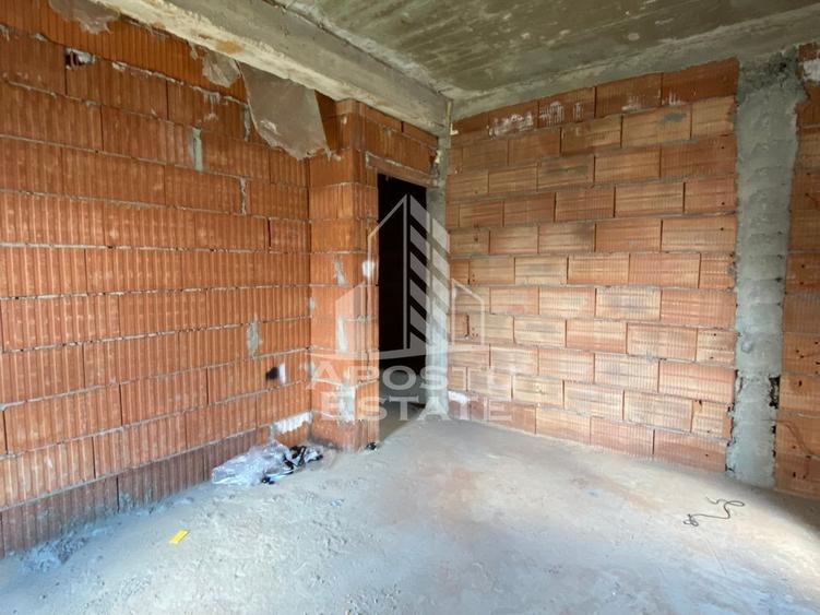 Casă cu 3 camere cu Teren 120 Mp în Săcălaz