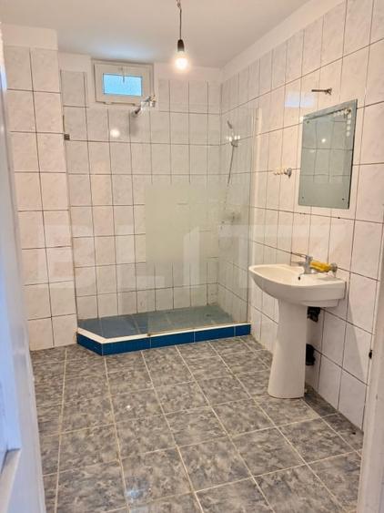 Casă individuală cu 6 camere cu Canalizare în Codlea