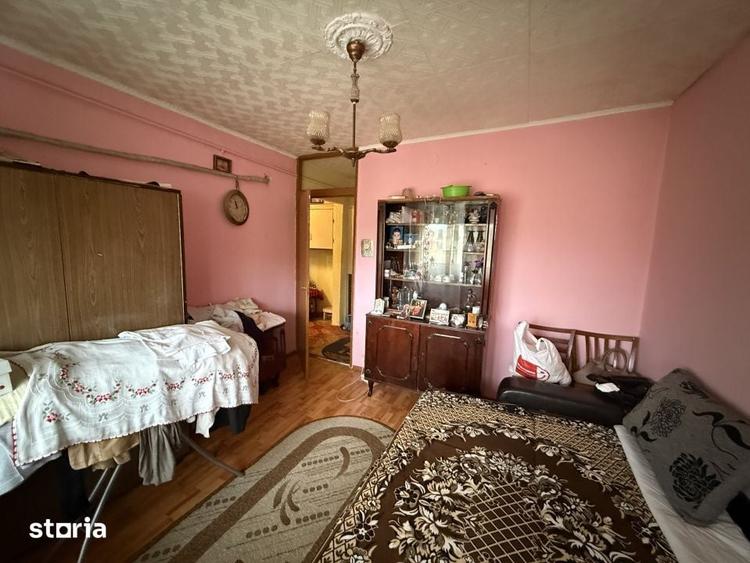 Apartament cu 2 camere decomandat, mobilat în Rovine