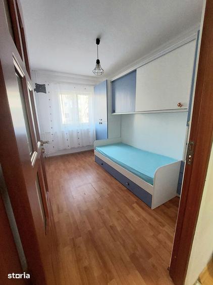 Apartament cu 3 camere decomandat în Decebal